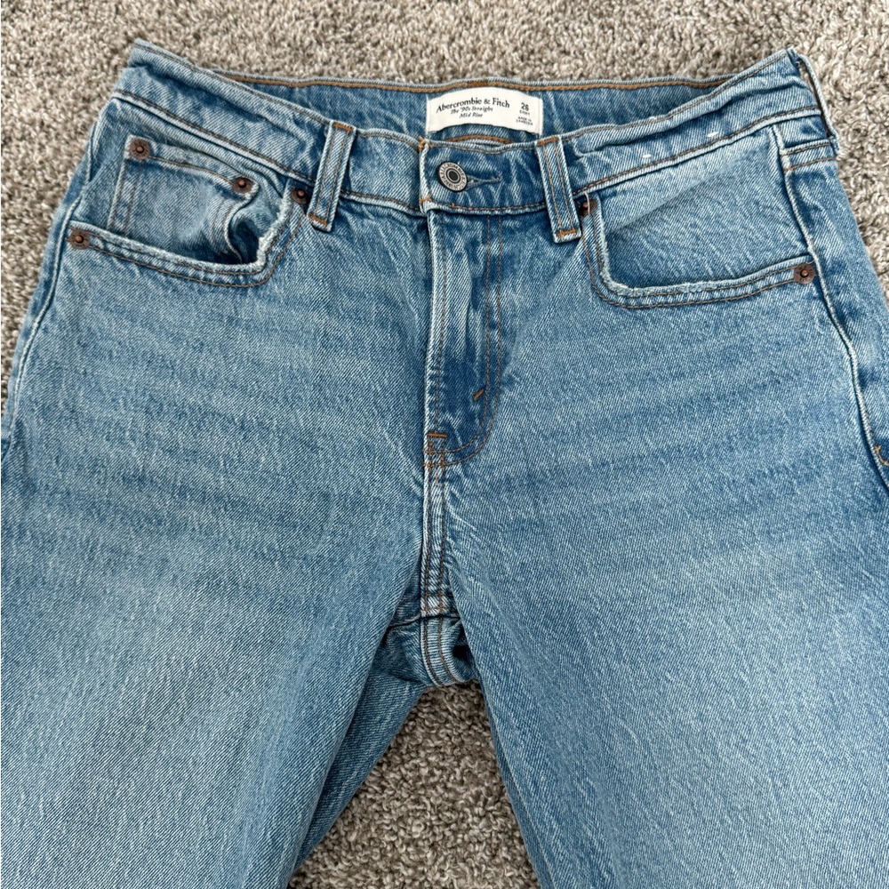 Abercrombie & Fitch Women's Light Blue Straight Leg Jeans